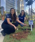 people volunteering for Earth Day