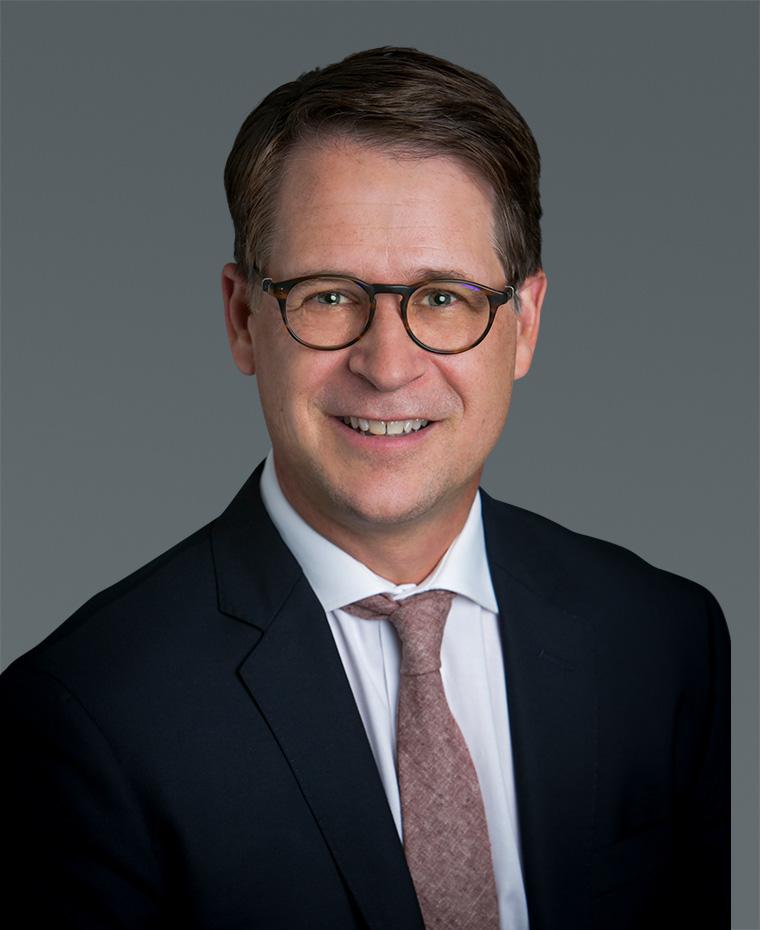 Leo van den Thillart Leo van den Thillart