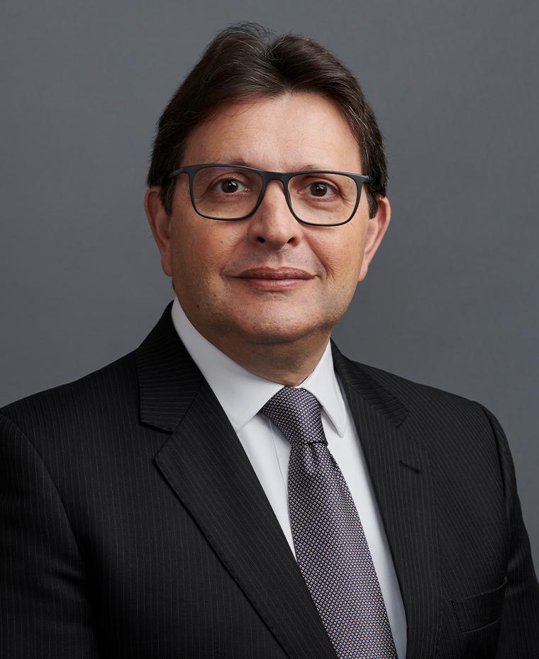 Roberto Perroni, Managing Partner, Real Estate Roberto Perroni, Managing Partner, Real Estate
