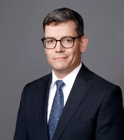 Julian Deschatelets